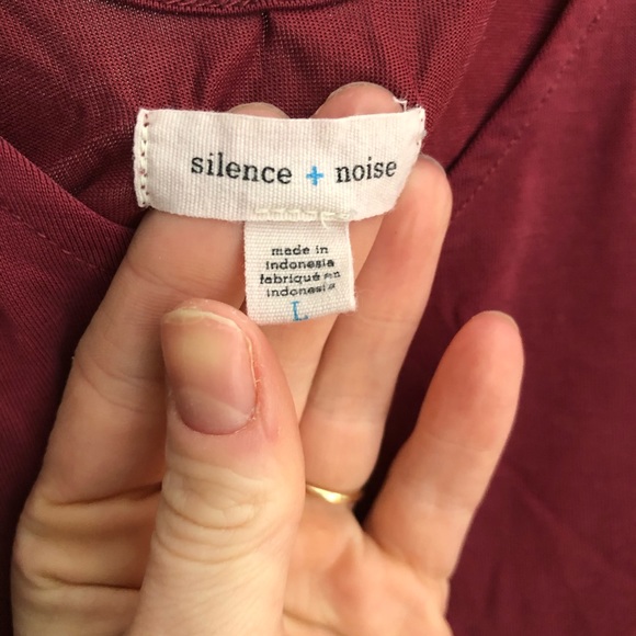 Wine coloured long line tank top - Picture 2 of 4